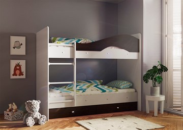 Детская  двухъярусная кровать Мая с 2 ящиками на щитах, корпус Млечный дуб, фасад Венге в Костроме - предосмотр